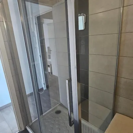 아파트 Spacieux Lumineux Proche Avec Parking Prive 케인즈수르메르